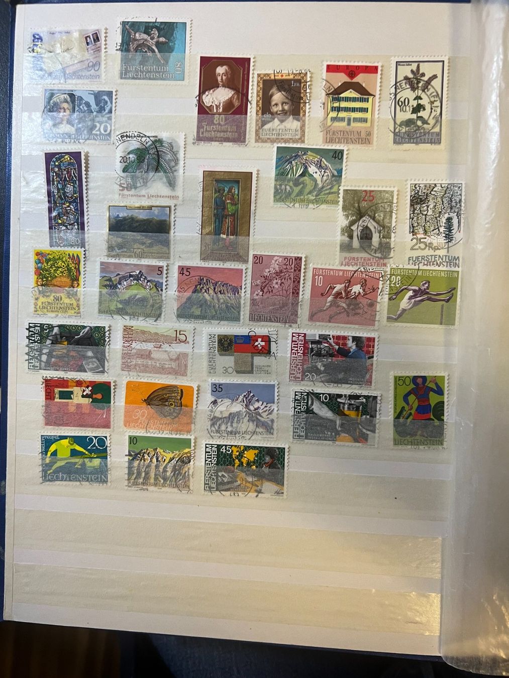 Tutti i francobolli: () 138 timbres Liechtenstein ** & oblitérés – Usato da Lausanne venduto da ffhoud 4