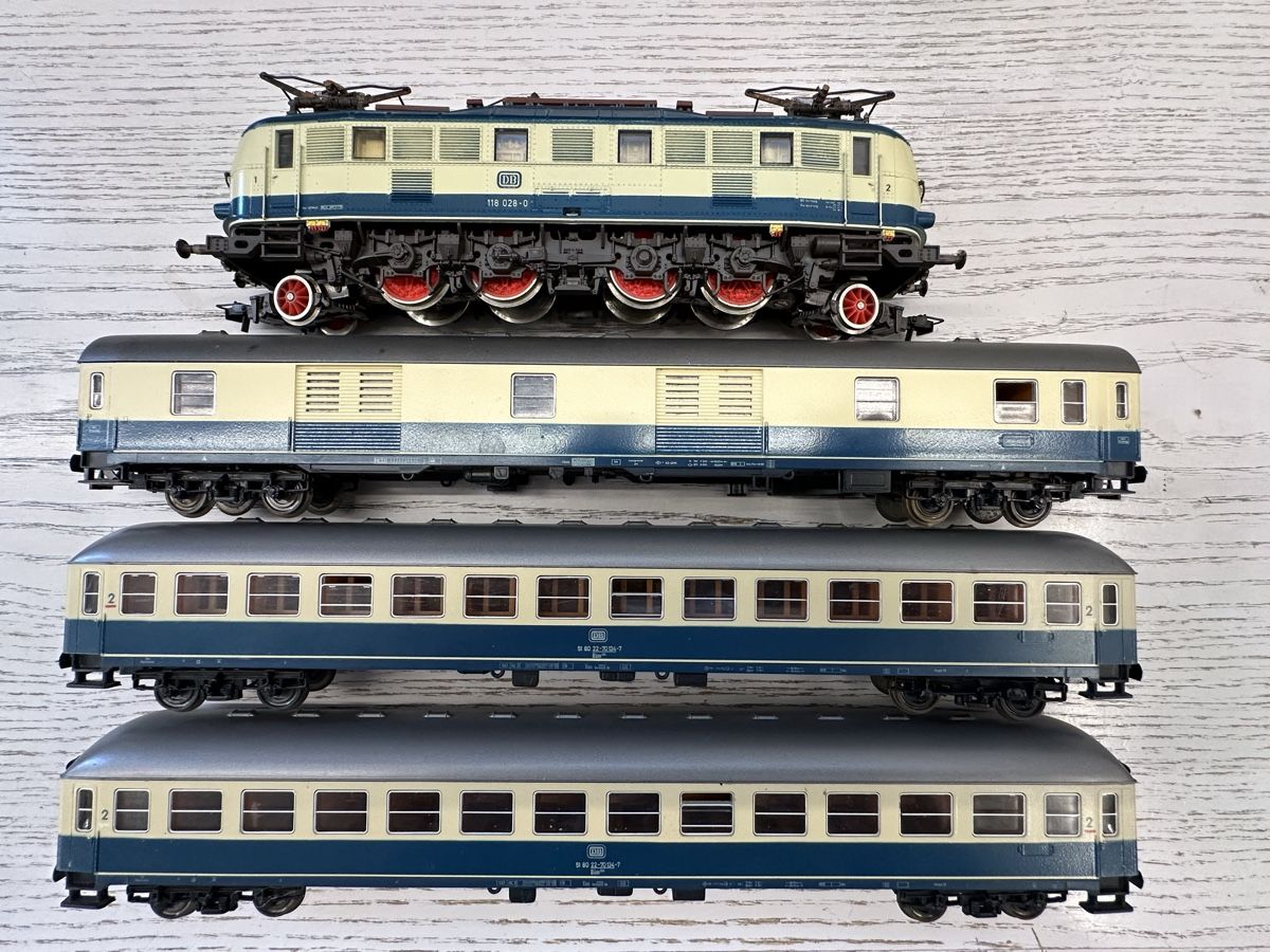 Roco Modellini di ferrovie: Roco 4141A DB BR 118 Personenzug – Usato da Lupsingen venduto da New-Haven 1