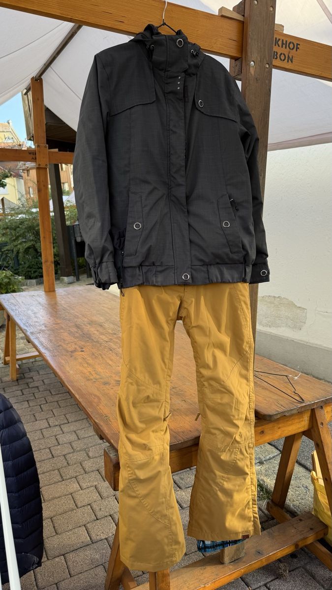 Roxy Giacche: Skijacke KTec/Skihose Roxy Grösse S – Usato da St. Gallen venduto da sig_gwq5