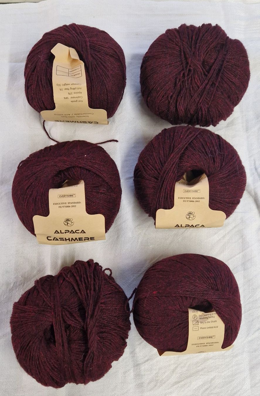 Lana: ALPACA/CASHMERE WOLLE – Usato da Bilten venduto da Mic2022