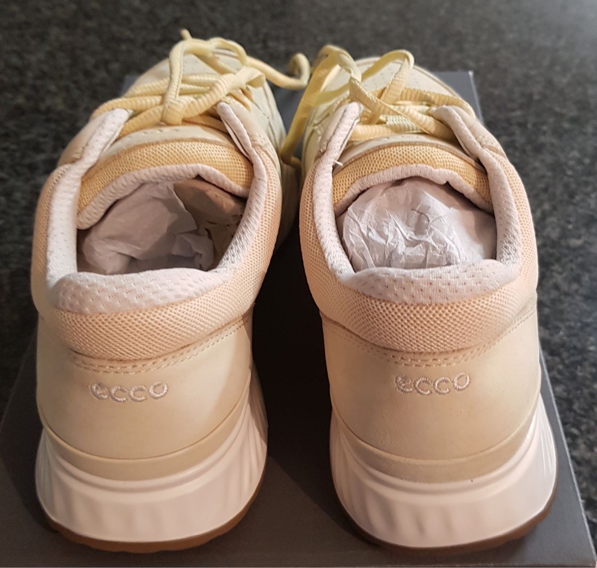 Ecco Scarpe da donna: Damen Sneaker Ecco Gr.38,ungetragen – Nuovo (secondo la descrizione) da Mauensee venduto da Braut-kleid 1