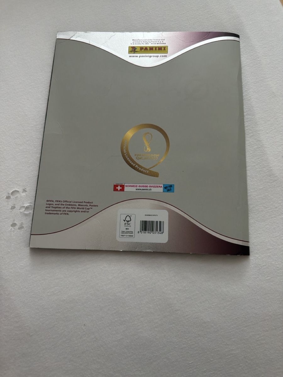 Panini Album: Wm 2022 es hat einpar stiker drinnen – Nuovo (secondo la descrizione) da Sursee venduto da fjo_xbt8 1