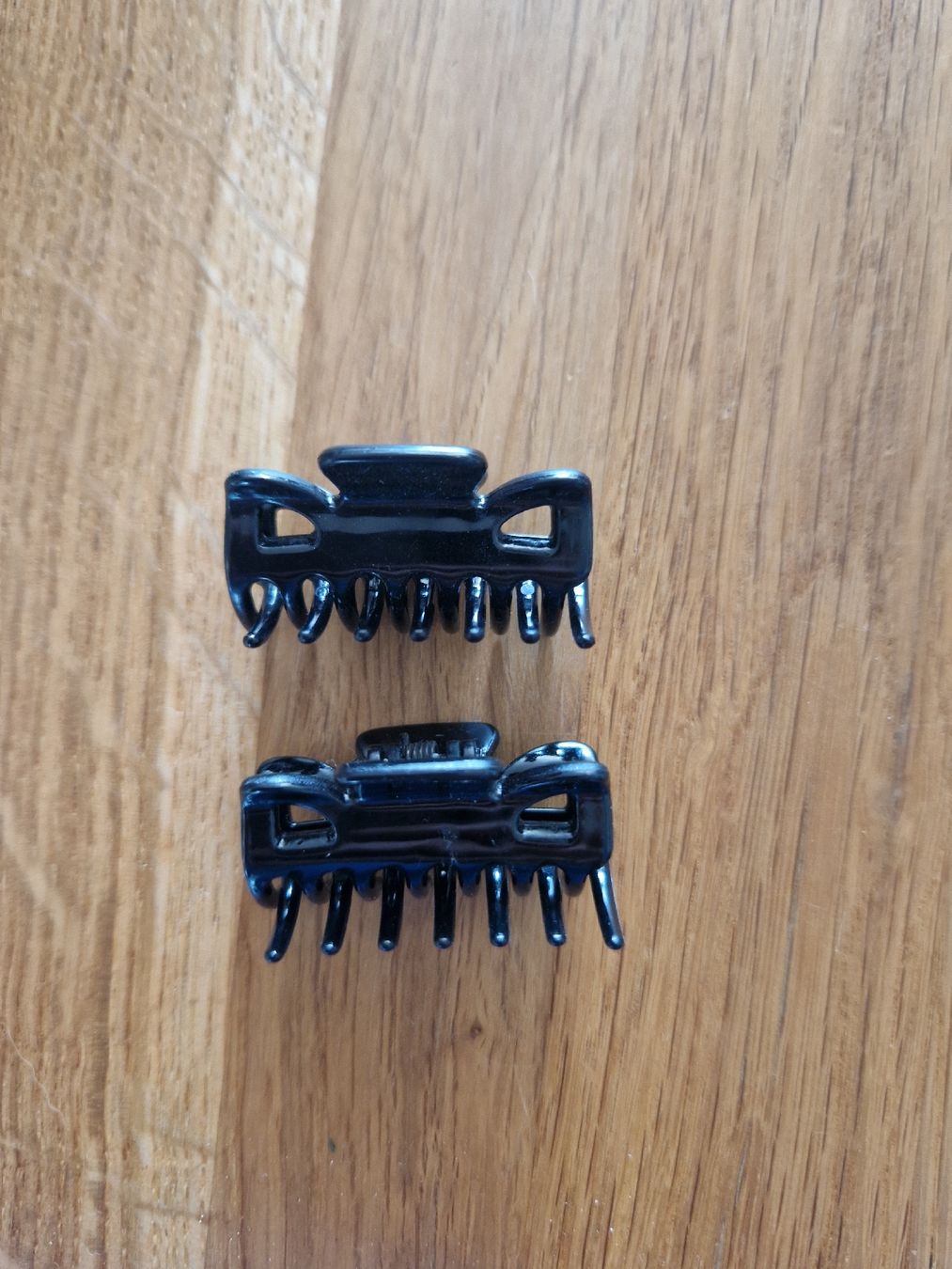 Accessori per capelli: Haarspangen klein schwarz – Nuovo (secondo la descrizione) da Frauenkappelen venduto da sarahgygax_