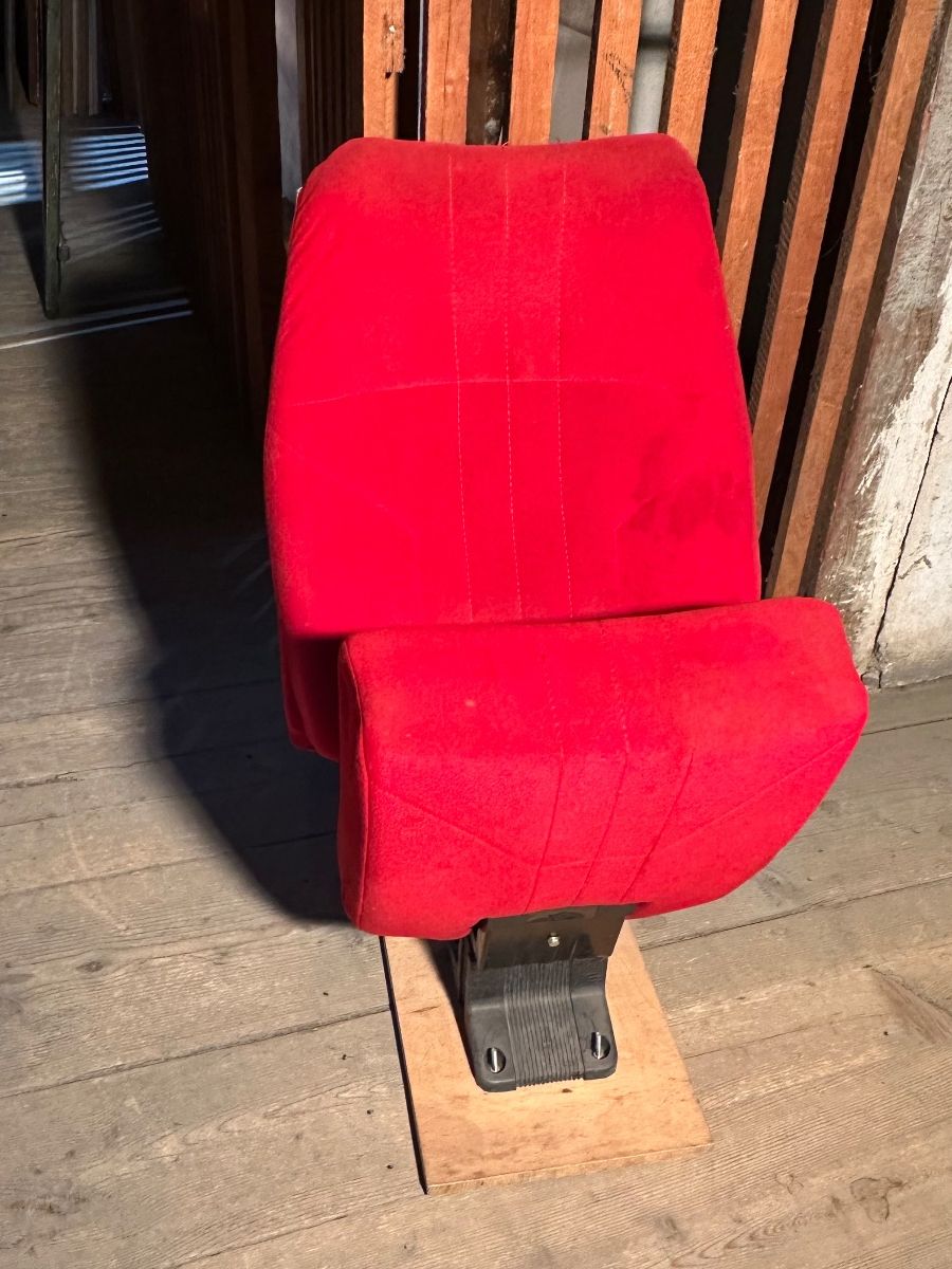 Home Cinema: Kinosessel rot – Usato da Bern venduto da Madad