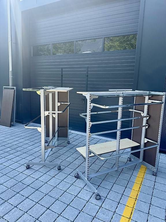 Scaffali: Portant modulable - Tablettes bois/verre  Sur roulettes – Usato da Fully venduto da tho_ld9n 2