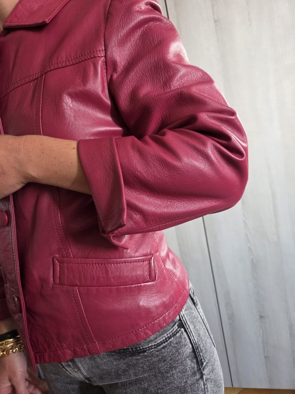 Giacche: Veste en cuir. Taille 34. – Usato da Neuchâtel venduto da wikit 2