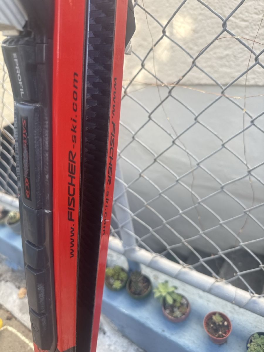Fischer Sci: Fischer Ski 174cm mit Bindung Alpine – Usato da Zürich venduto da Krikri21 5