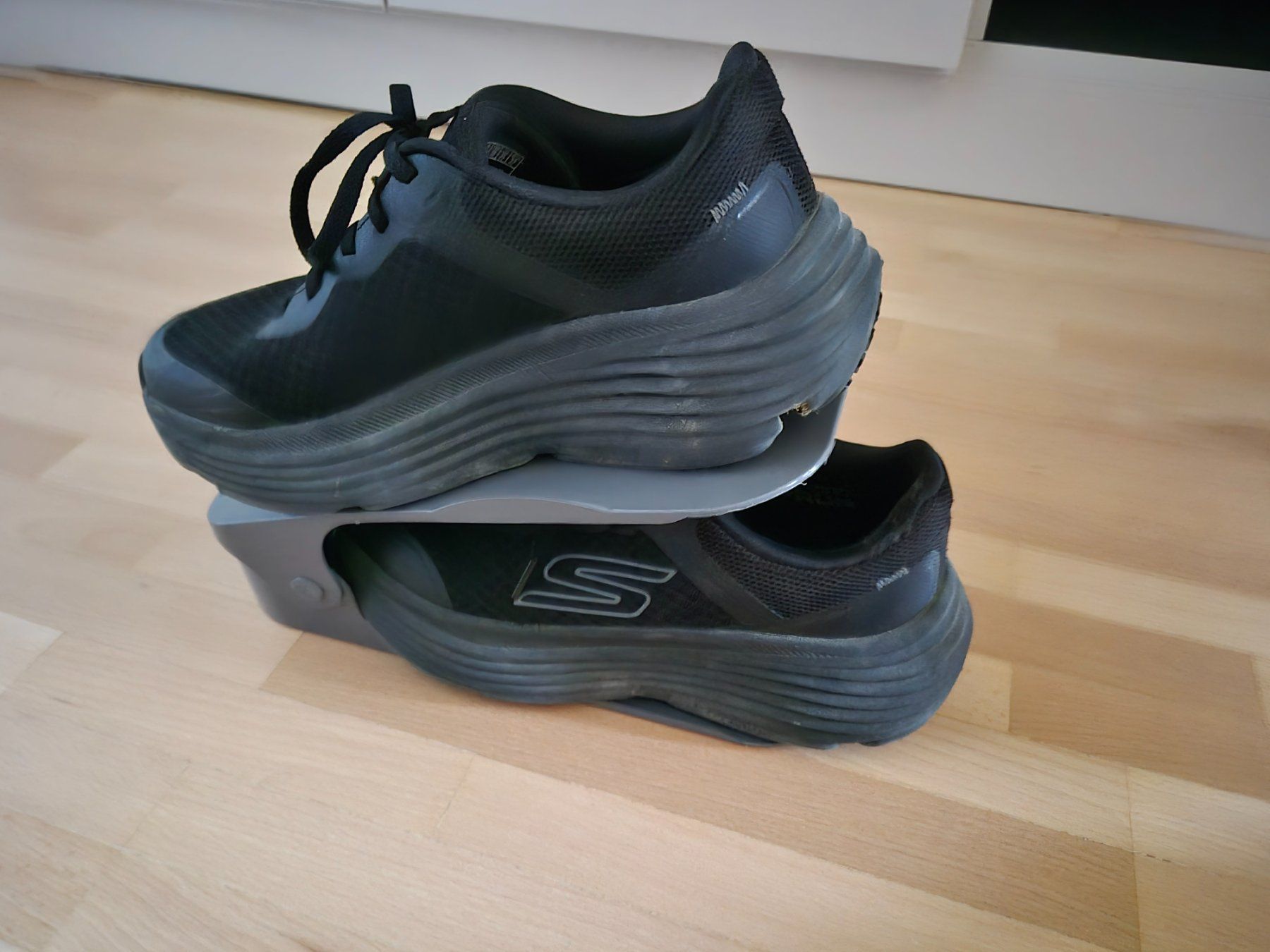 Garderobe: Schuh-Organizer 4 Stück, grau – Gebraucht aus Niederhasli von foxy_8155 1