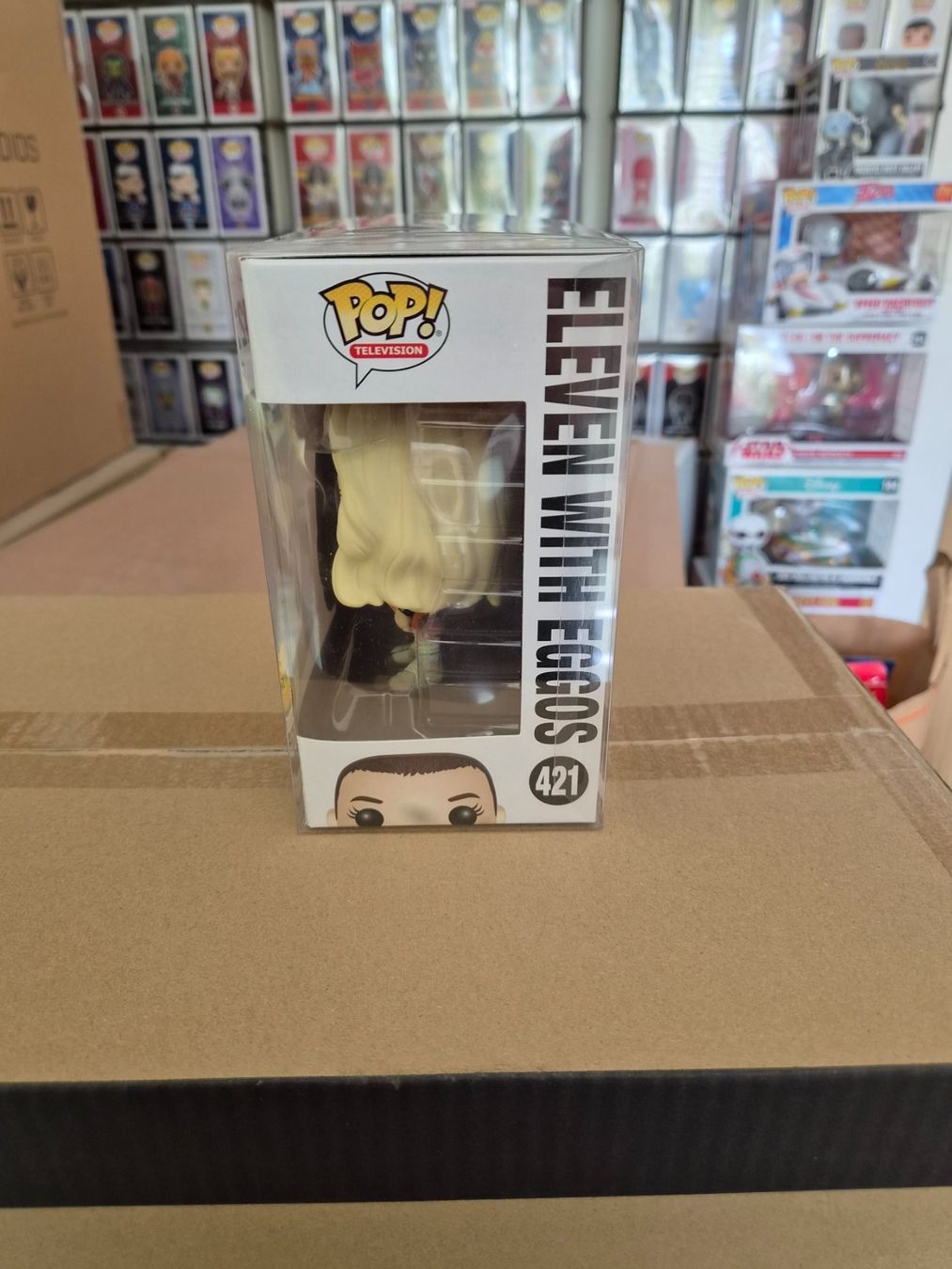 Funko Statuette: Funko Pop Eleven #421 Stranger Things Chase – Nuovo e nell'imballaggio originale da Sisseln AG venduto da schenk-figuren 1
