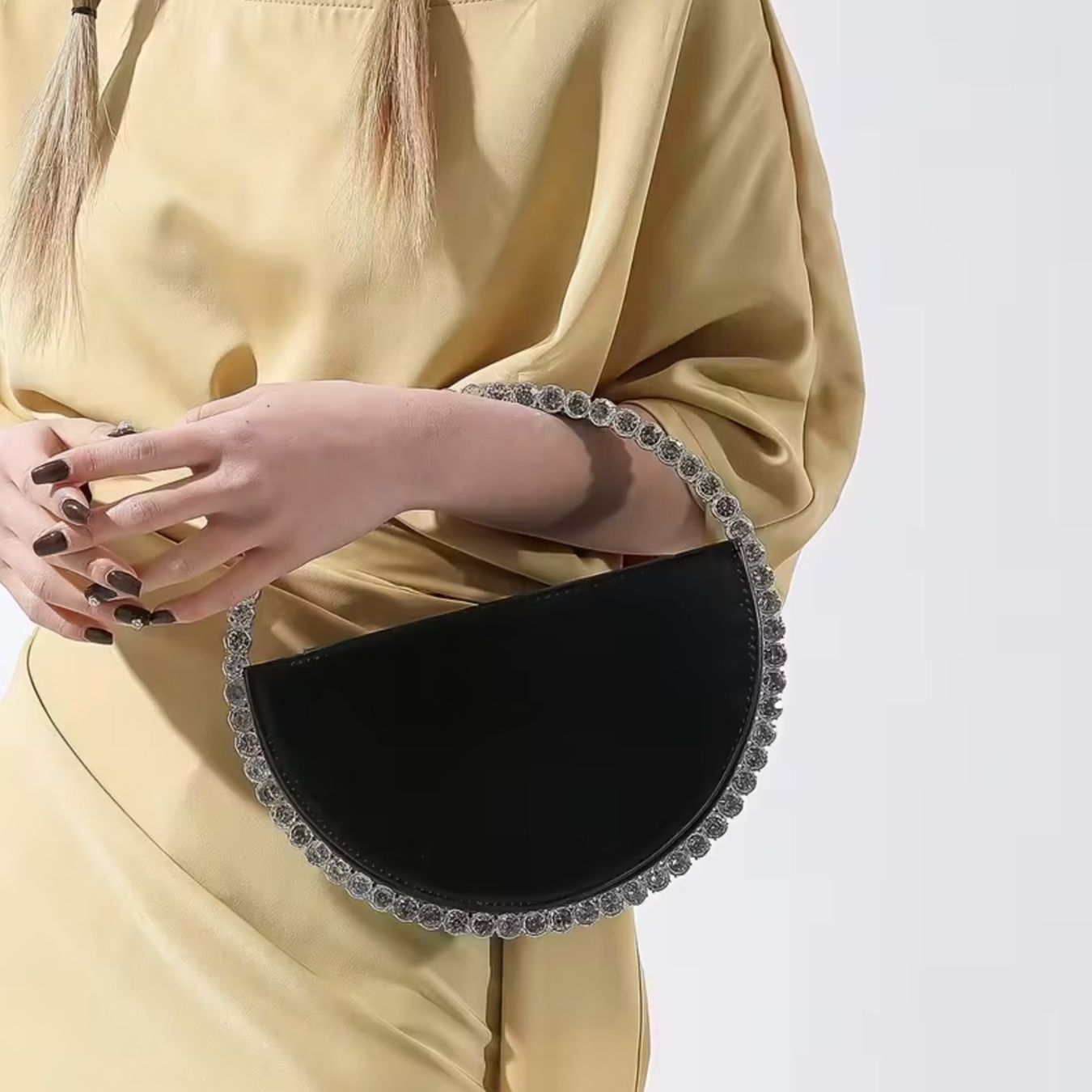 Borse da donna: Elegante Halbmond-Handtasche mit Strassgriff – Nuovo e nell'imballaggio originale da Reinach BL venduto da Deinfashion 3