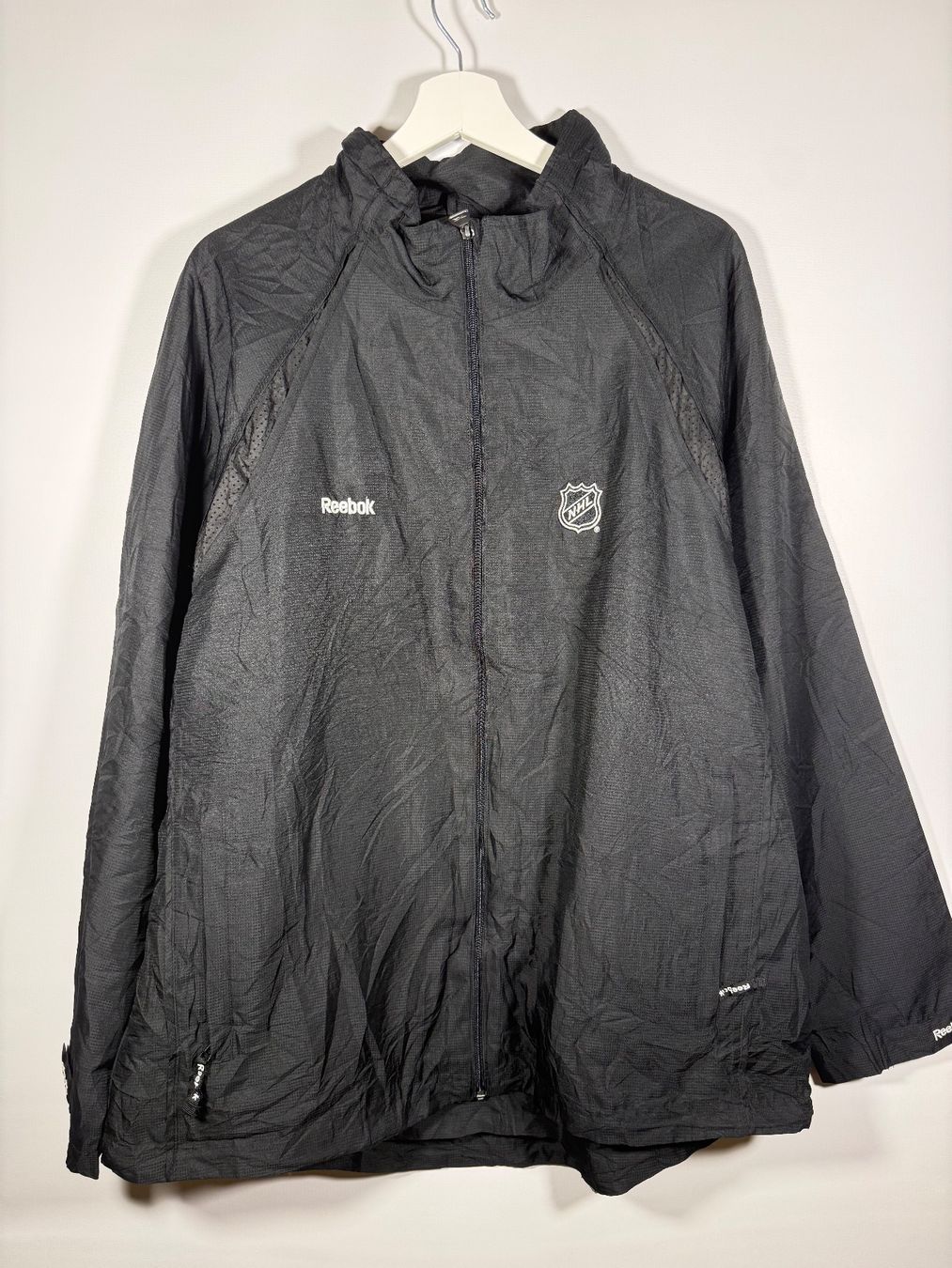Reebok Maglioni & Felpe: Reebok NHL Trainingsjacke L – Usato da Mühledorf BE venduto da ericgrunder_12