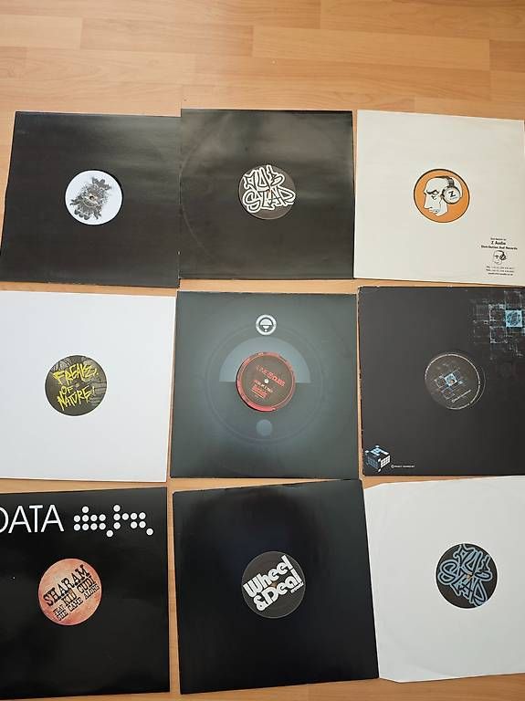 Dischi in vinile: 9x Dubstep Vinyl – Nuovo (secondo la descrizione) da Sitterdorf venduto da denizio 1