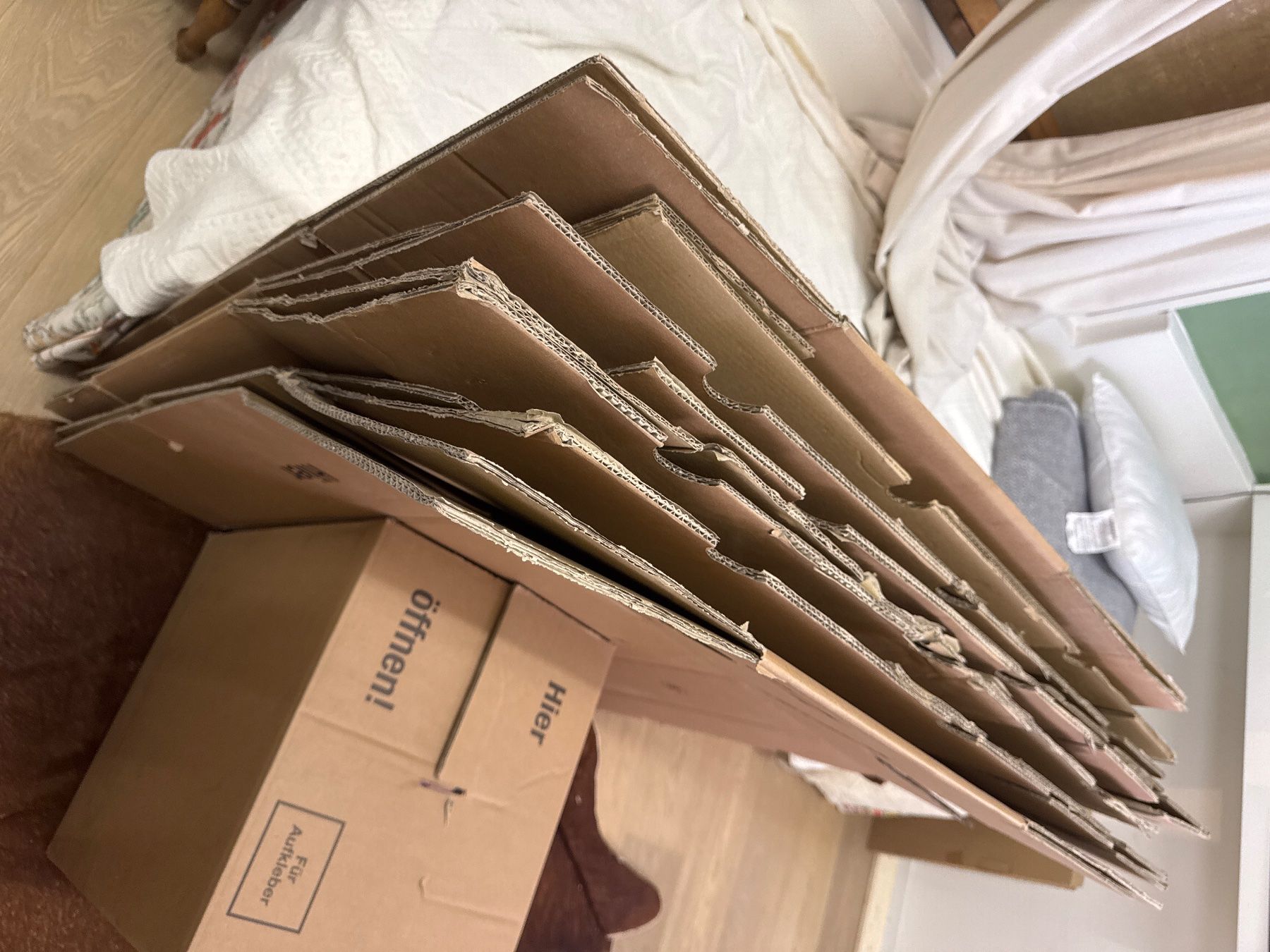 Cartoni: 10 Umzugskartons – Usato da Küsnacht ZH venduto da hel_gjh7 2