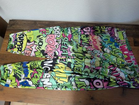 Coole Comic-Hose, Grösse XXXL, für den Sommer, Hingucker