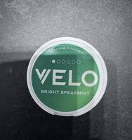VELO Bright Spearmint Nicotine Pouches – 33 Dosen – Snus