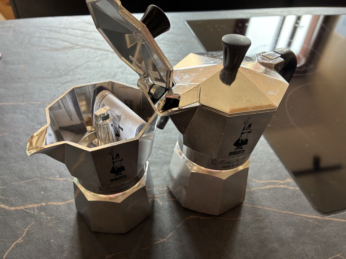 Bialetti Macchine per caffè & Macchine per espresso: Neue Bialetti Kaffeekocher – Nuovo (secondo la descrizione) da Berlingen venduto da Ricardina2020