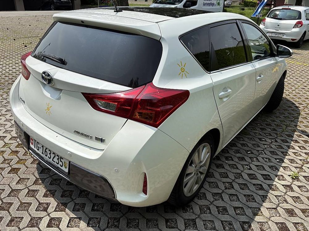 Automobili: Toyota Auris Hybrid 1.8 full Austattung – Usato da Arbon venduto da Dariusz1989 3