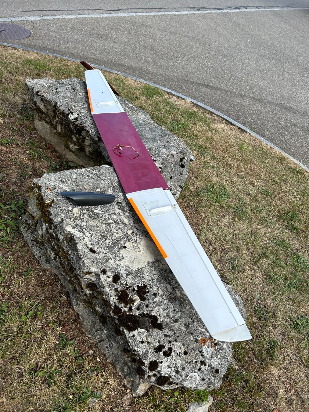 Hacker Modellismo RC: Space Segler RC-Flugzeug – Usato da Schaffhausen venduto da Gloeoenli 4