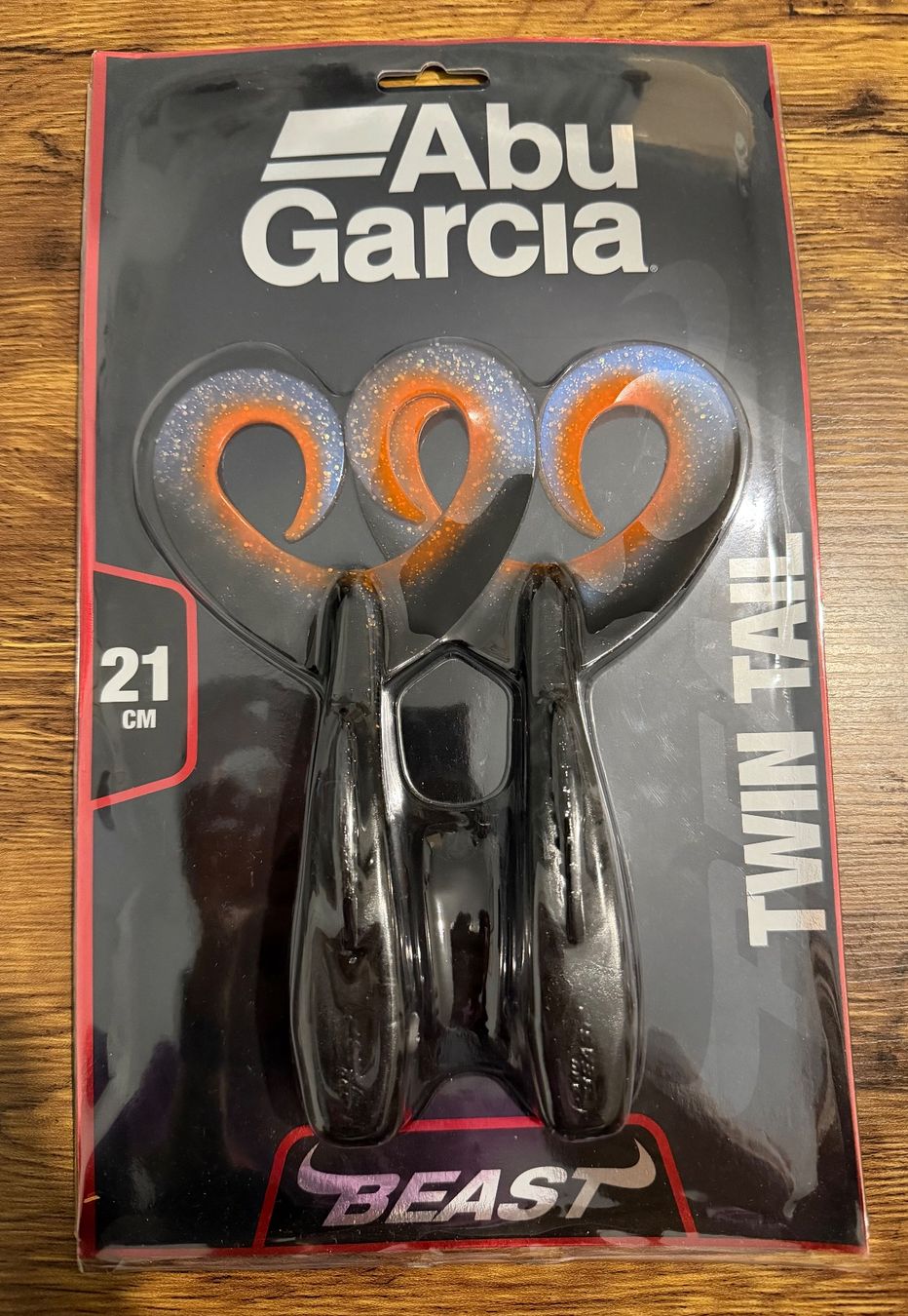 Abu Garcia Köder: ABU GARCIA Beast Twin Tail 21cm – Neu und originalverpackt aus Widnau von Fishingtackle_Oggy