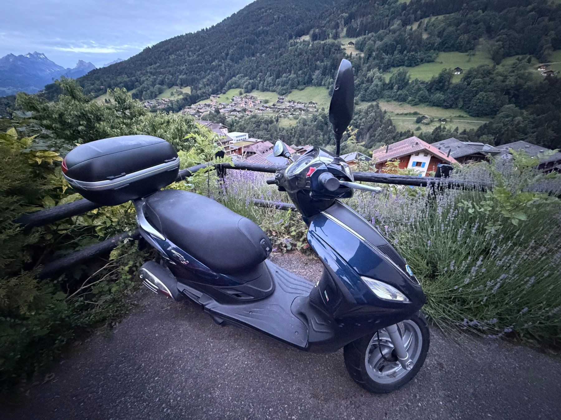Piaggio Scooters: Scooter New Fly 125 Piaggo – Gebraucht aus Troistorrents von Ricardolino1993