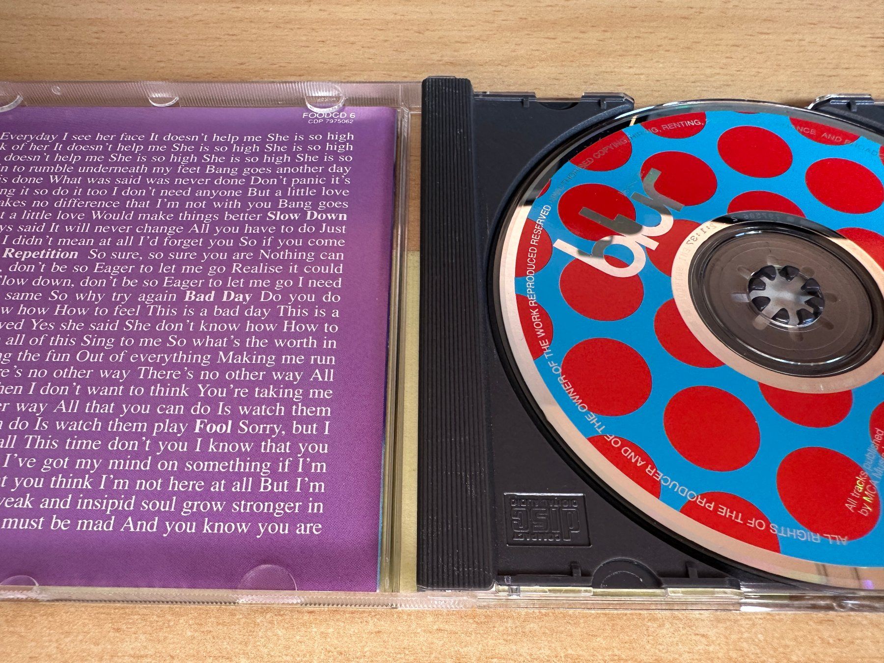 CD: E2 Blur – Leisure – Usato da Rikon im Tösstal venduto da Alpenmutz 2