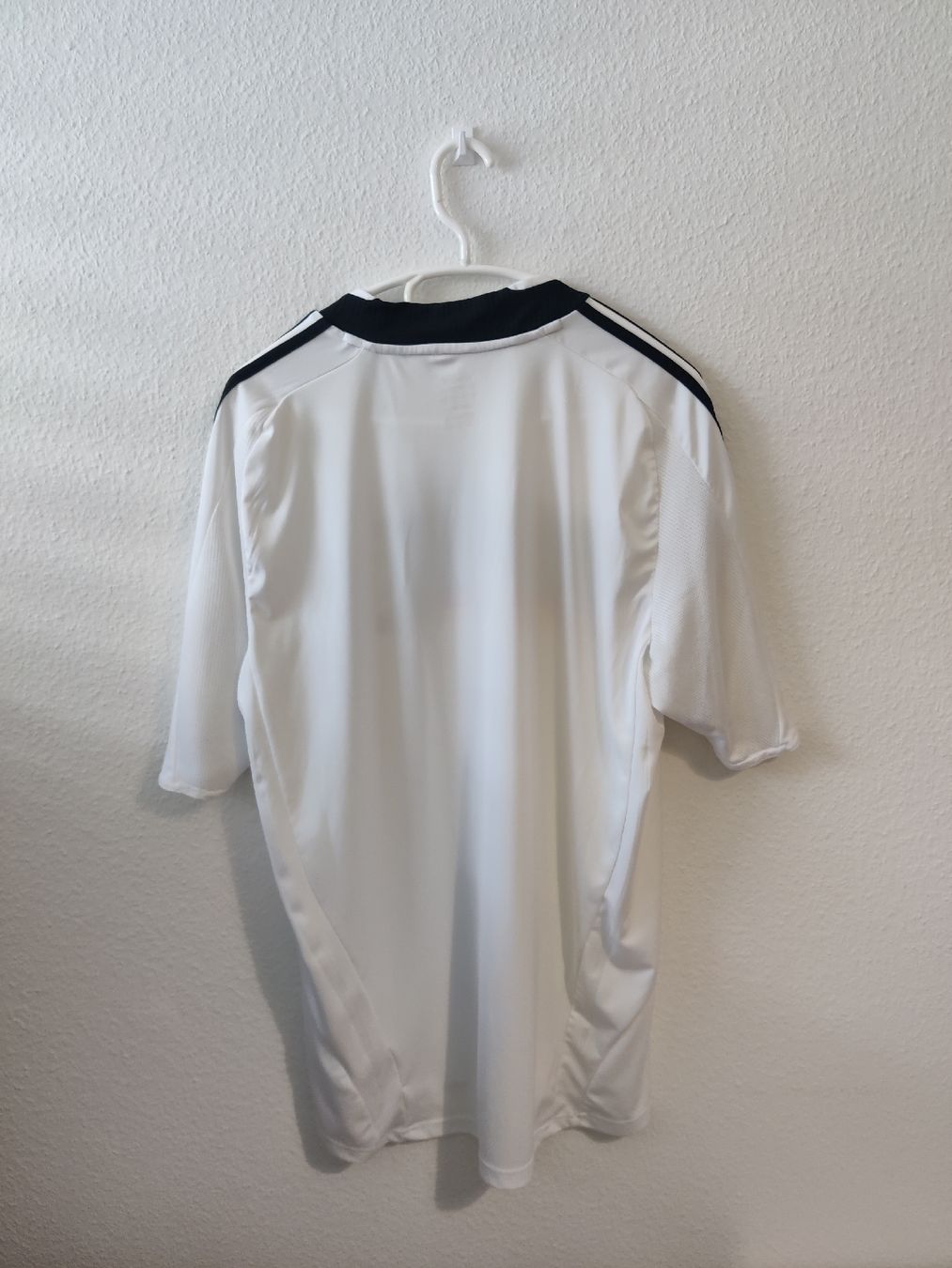 Adidas Canottiere & Pantaloni: Deutschland 2008 (L) – Usato da Basel venduto da Ringolero 1