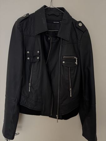 Damen Lederjacke schwarz Grösse L guter Zustand