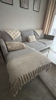 Graues Ecksofa