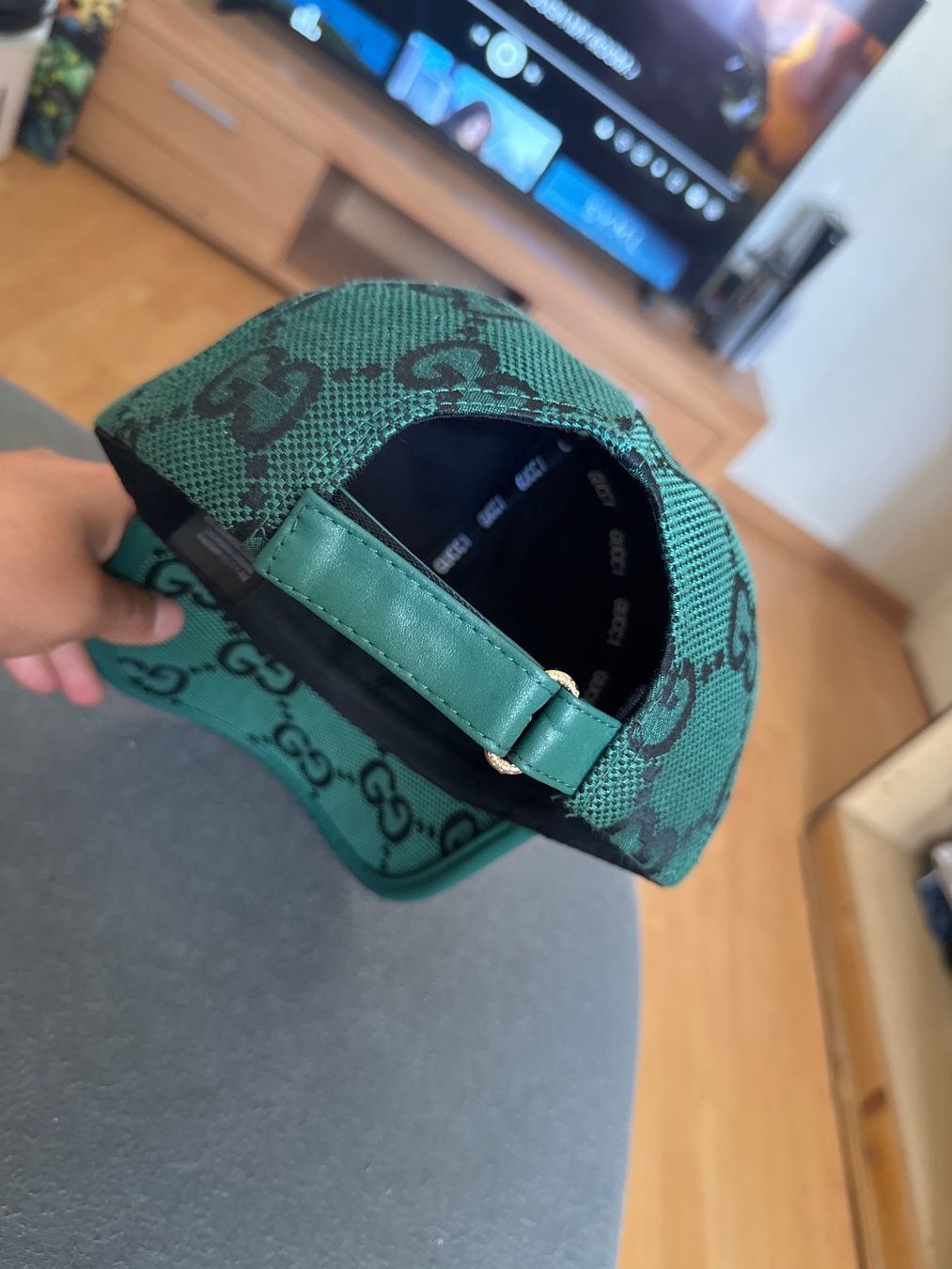 Gucci Sonstige Kleidung & Accessoires: Cap Gucci 2026 edition – Neu und originalverpackt aus Aarau von da_jov 2