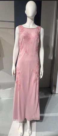 Elegantes Abendkleid mit Perlenstiickerei Gr. 42