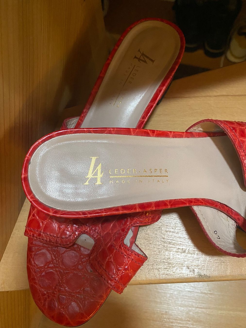 Scarpe da donna: Sandale Leder Asper rot Grösse 40 – Usato da Russikon venduto da Honolulu-2019 3