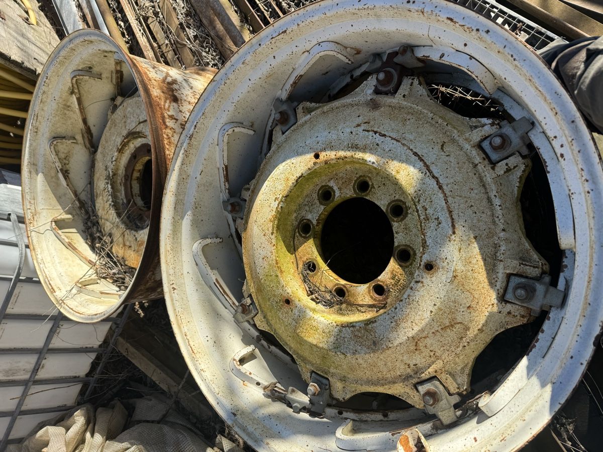 Pneumatici & Ruote complete: Trattore fiat 180/90 – Usato da Biasca venduto da mau_jyn2 3