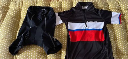 Bikester Velo-Trikot & gepolsterte Velohose Gr. 128