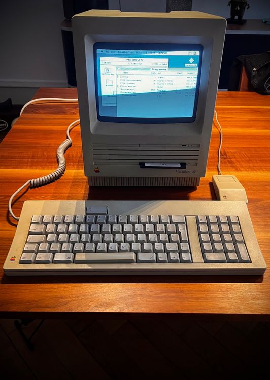 Apple Computer Macintosh SE 1986 (Gebraucht) in Basel für CHF 200 – nur ...