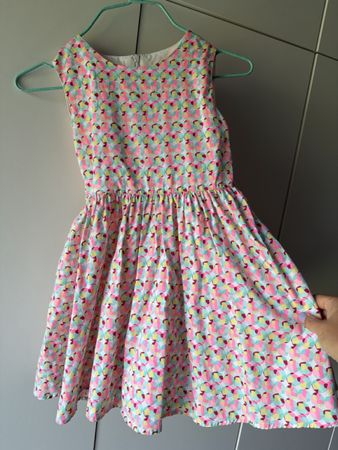 Schönes Kinderkleid bunt Grösse 116 wie neu