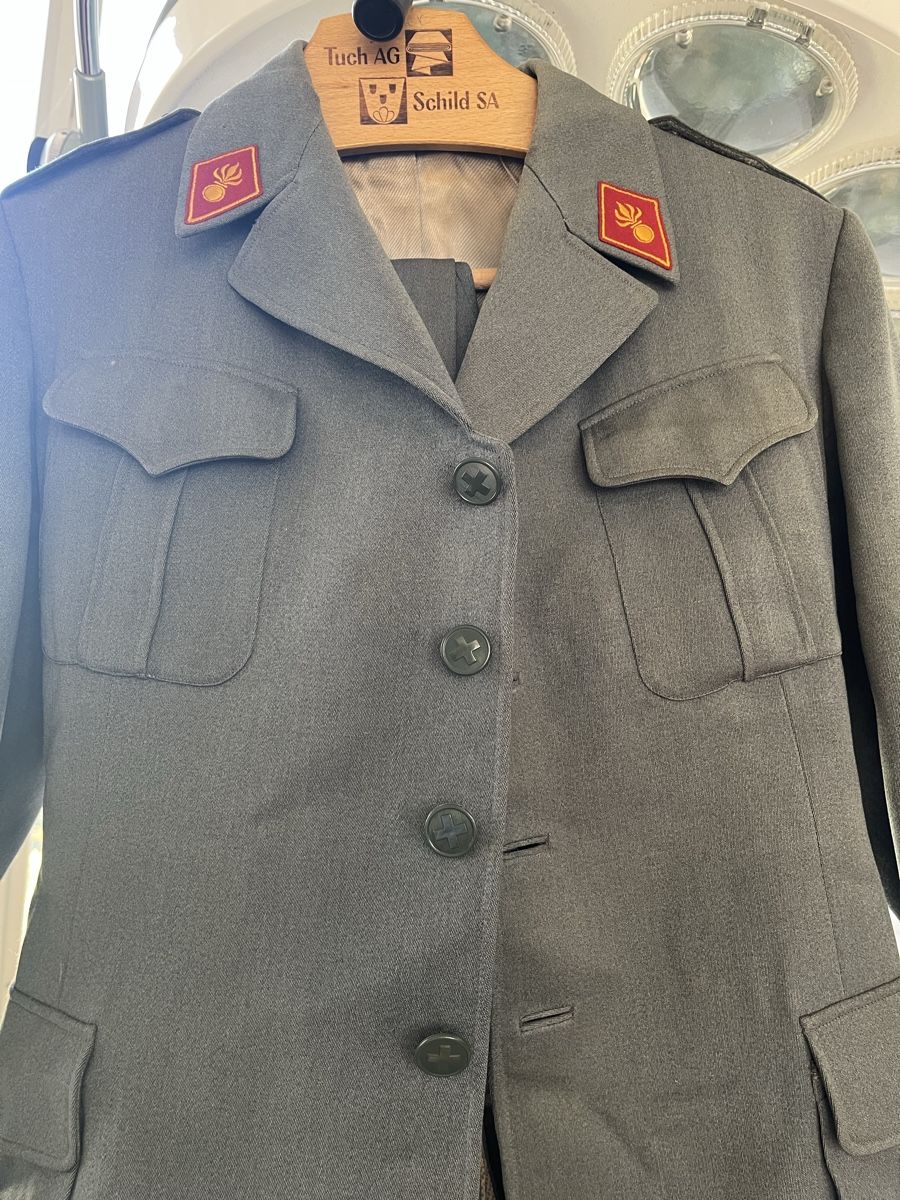 Schweizer Armee Uniformi: Schweizer militär Tenue mit Mantel – Usato da Ermatingen venduto da Scavini-s 3