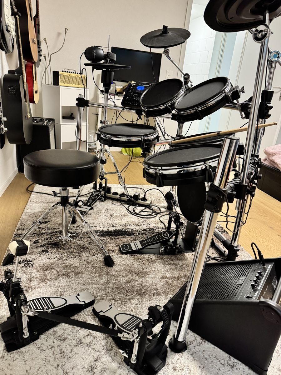 Musikinstrumente: Fame DD-One XT Simon Phillips E-Drum Set mit Doppelpedal+ – Gebraucht aus Widnau von  8