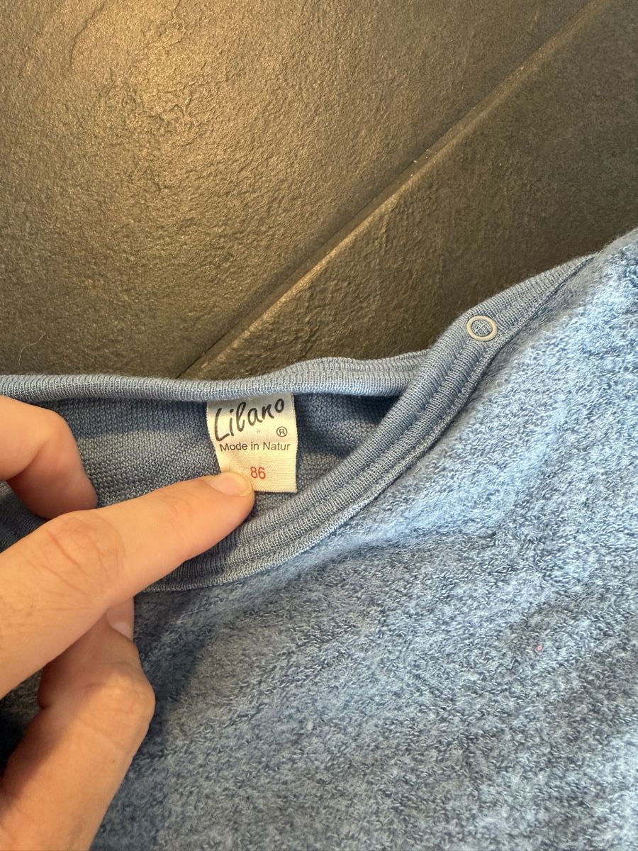 Maglioni & Felpe: Lilano Pullover Schurwolle blau Grösse 86 – Usato da Naters venduto da stegga 1