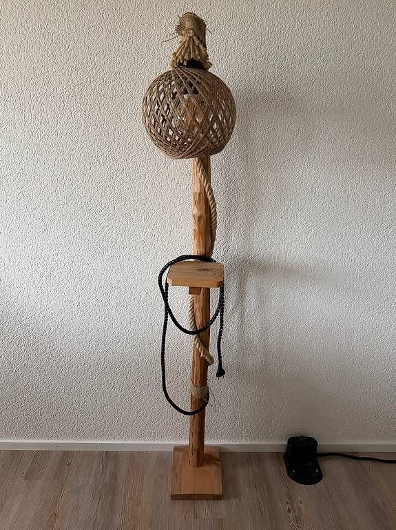Lampade: Stehlampe – Usato da Teufen AR venduto da daniela.si 1