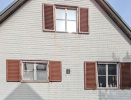 Sehr gut erhaltene Aluminium-Fensterläden in div. Grössen