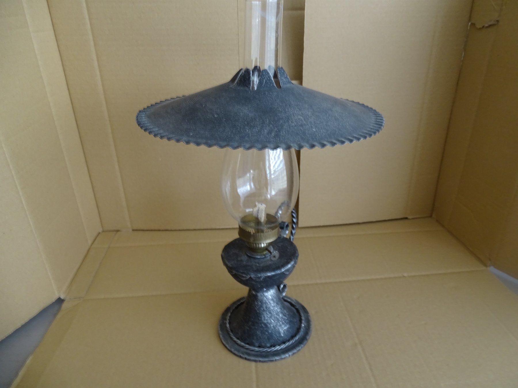 Lampade: antike lampe  dreiteilig – Usato da Steffisburg venduto da Robinh.17 1