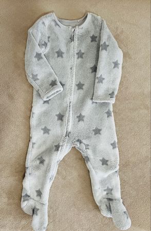 Sehr weihe warme Winteroverall/ Schlafanzug Gr 86 wie Neu