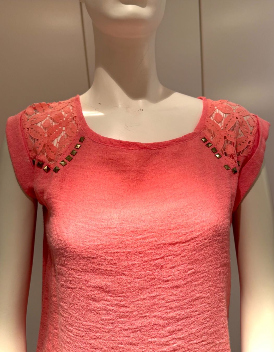 T-shirt: T-shirt élégant abricot M – Nuovo (secondo la descrizione) da Genève venduto da fto_sz8d 3