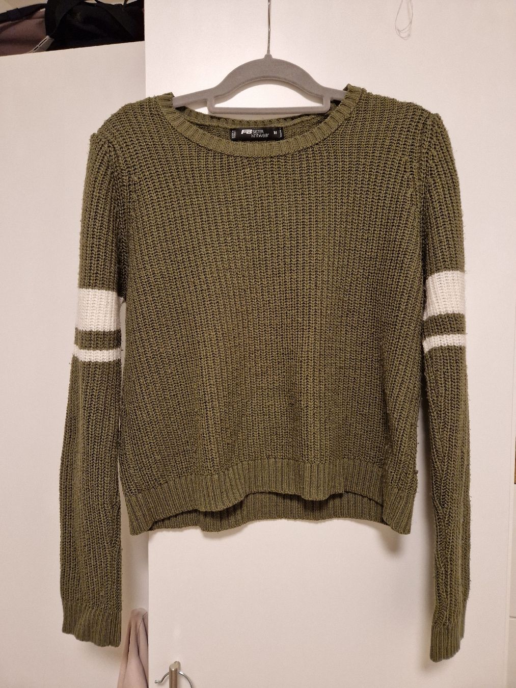 Maglioni & Felpe: Olivgrüner Strickpullover Gr. M – Usato da Unterseen venduto da sab_99gn 1