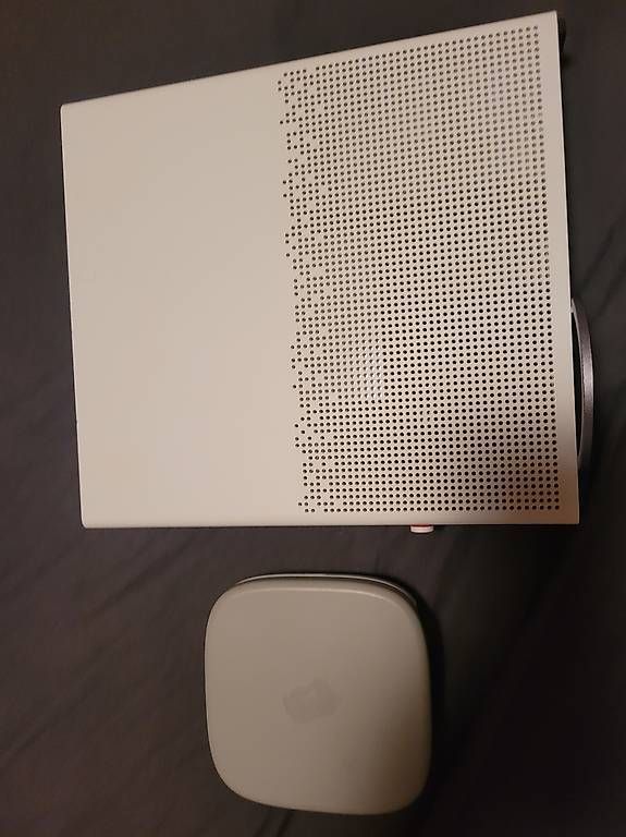 Modem & Router: Internet und TV Box – Usato da Iseltwald venduto da Bone011