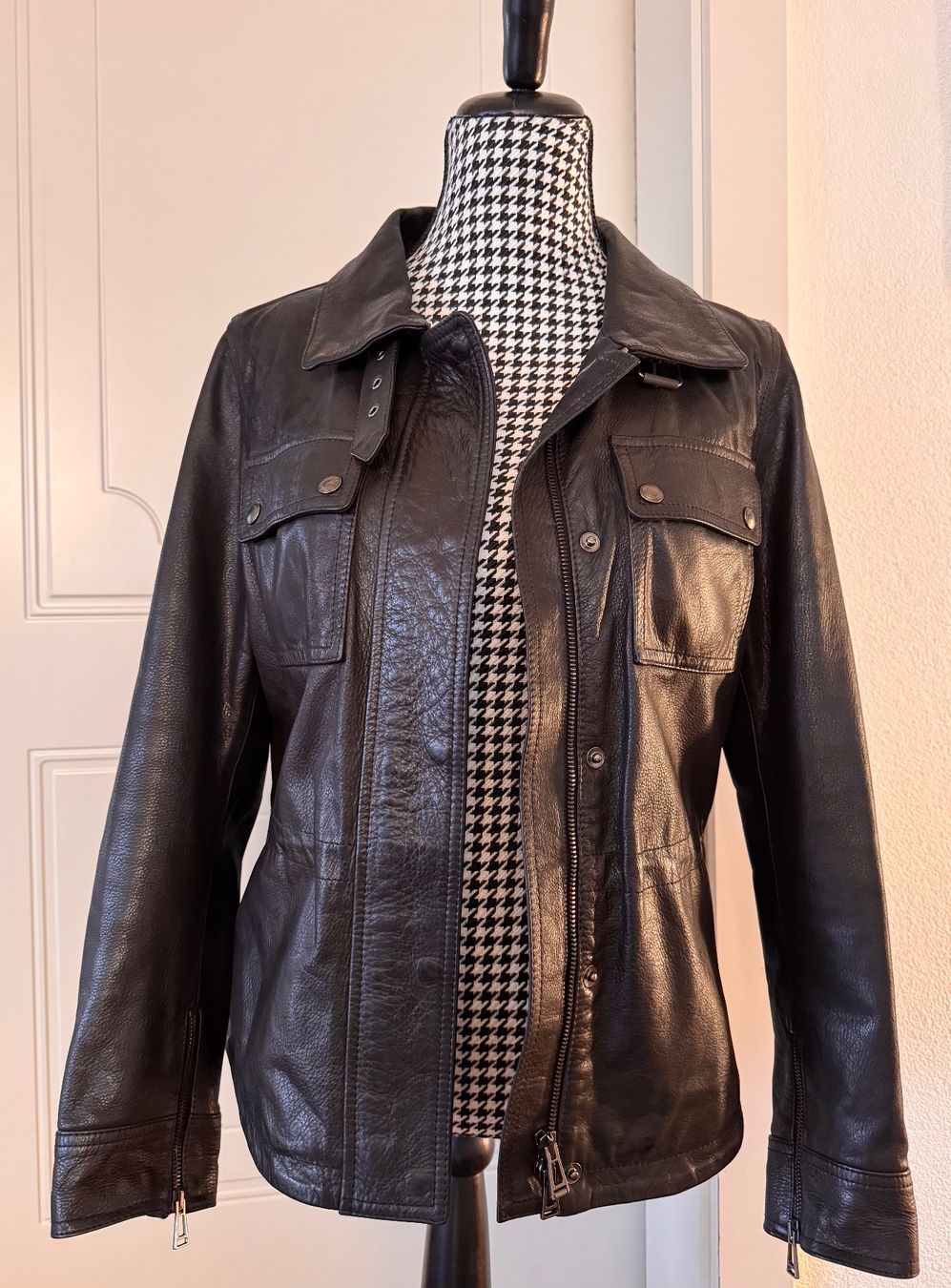 Belstaff Giacche: Bellstaff Lederjacke / Damen - IT44 – Nuovo (secondo la descrizione) da Meilen venduto da ssp2023