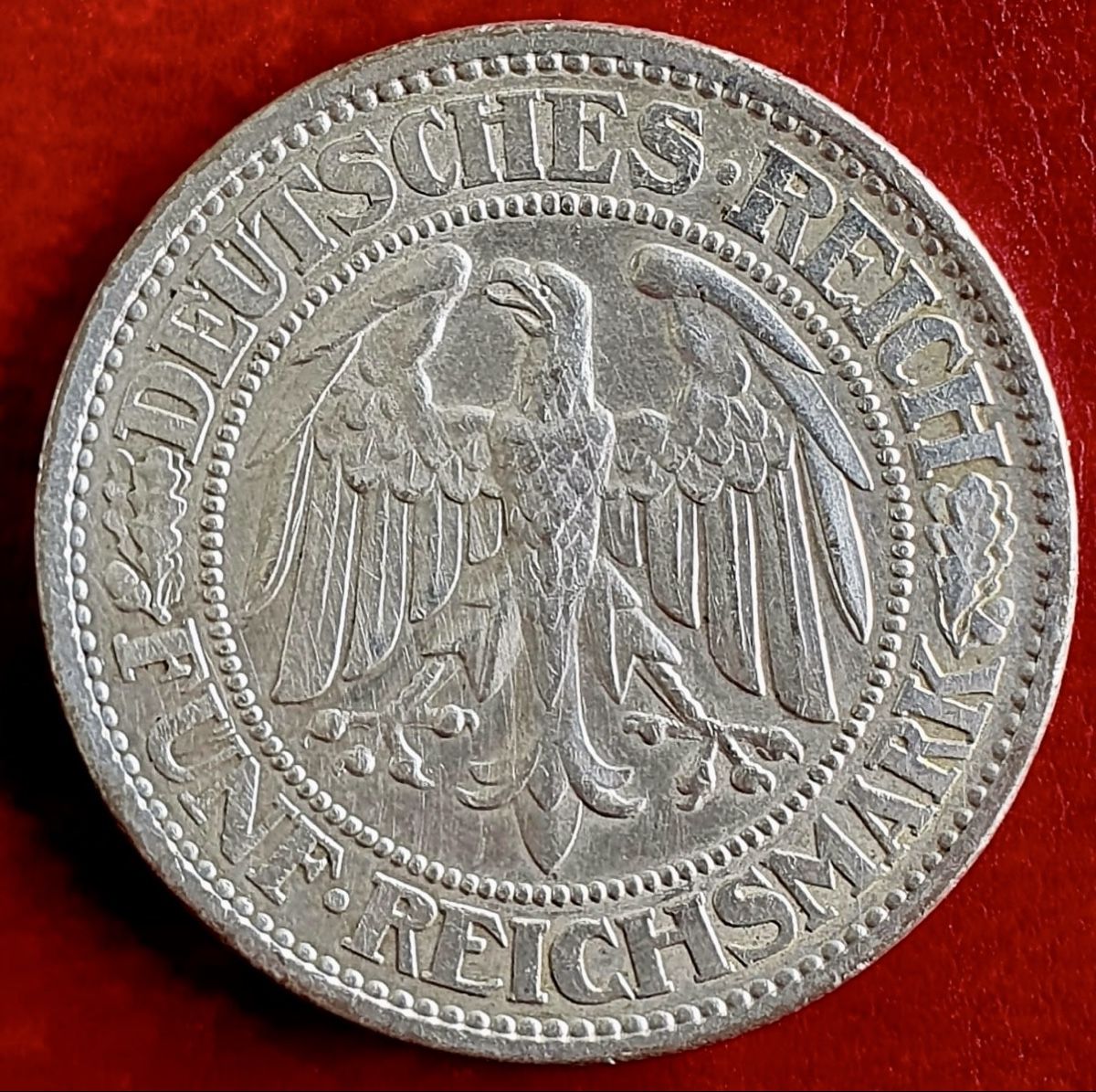 Tutti le monete: **5 Mark 1932 A Weimarer Repub. Eichenlaub Silbermünze Top** – Usato da Langrickenbach venduto da MeUs74