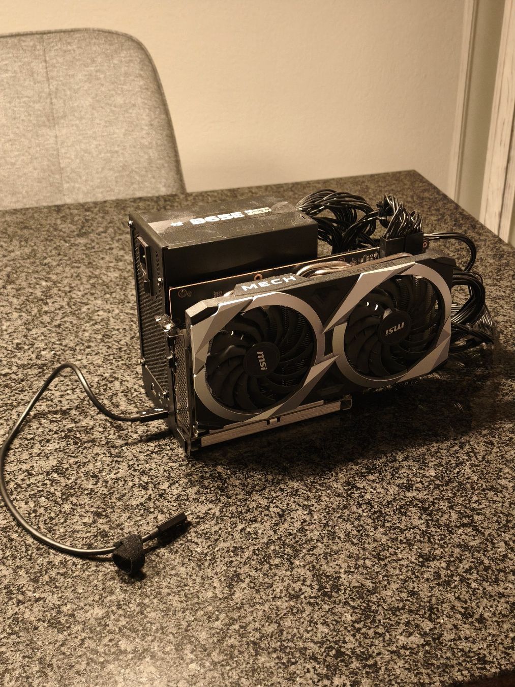 Amd Cartes graphiques: msi AMD RX 6700 XT eGPU – D'occasion à Dielsdorf par EinTechy 1