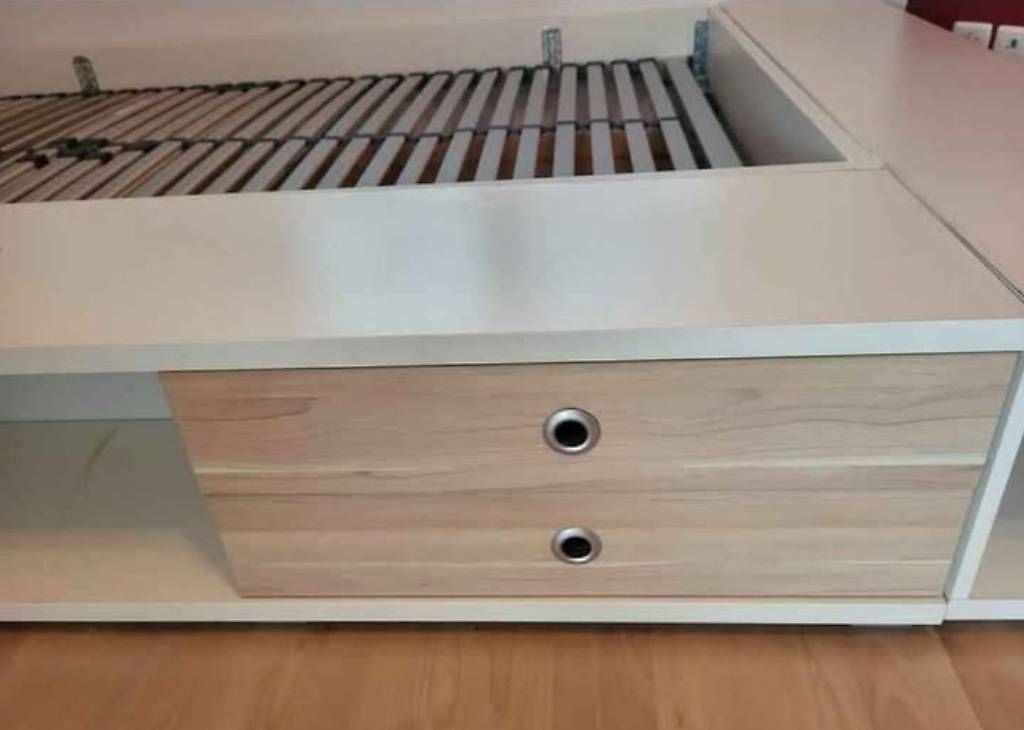 Letti: Bett 120x200 cm plus Umrandung – Usato da Berg TG venduto da Saratoga1972 1