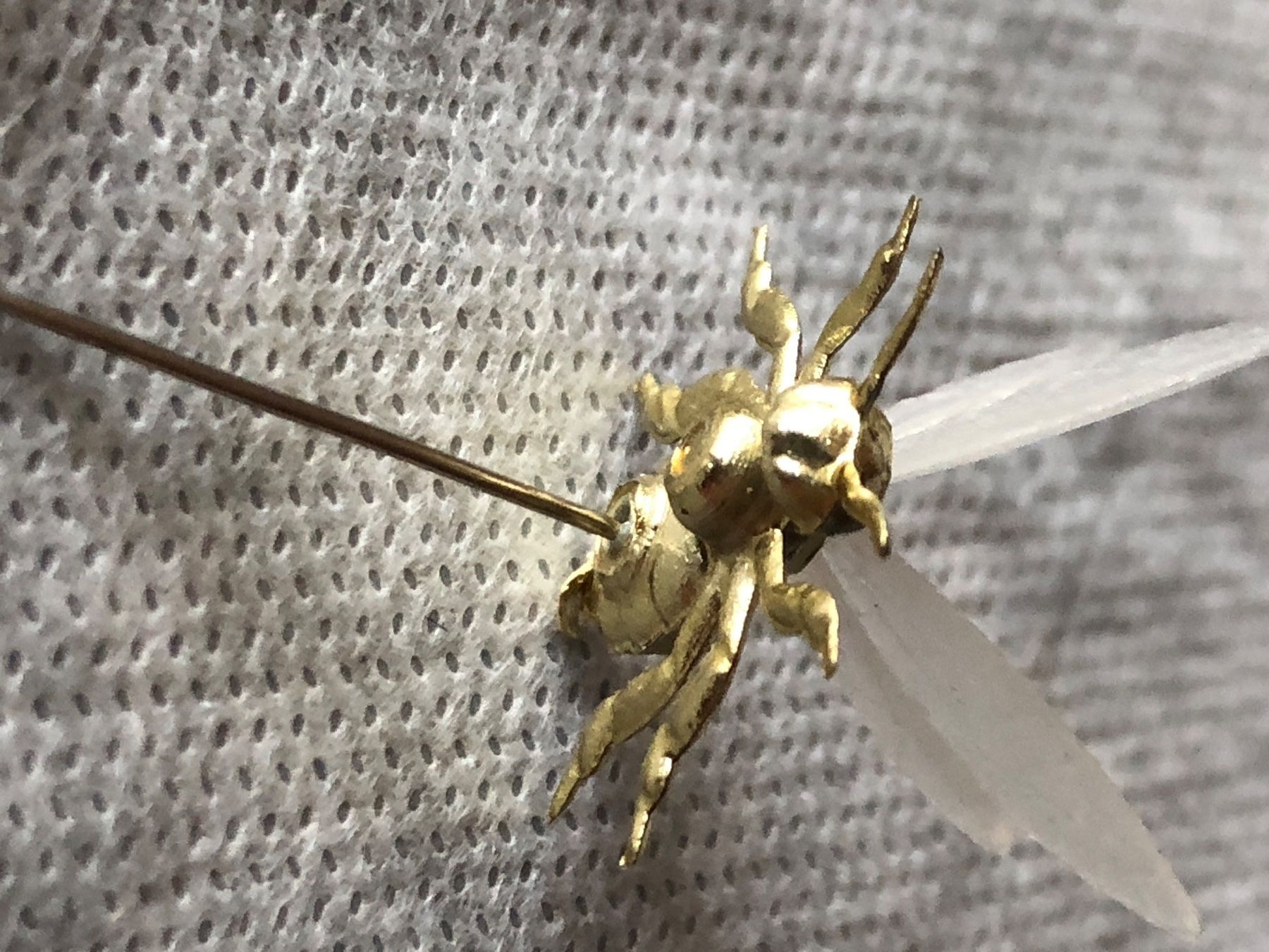 Alle Dekorationen: Set of 10 beautiful Bee Pins – Neu und originalverpackt aus Wohlen b. Bern von cookiemonster 3